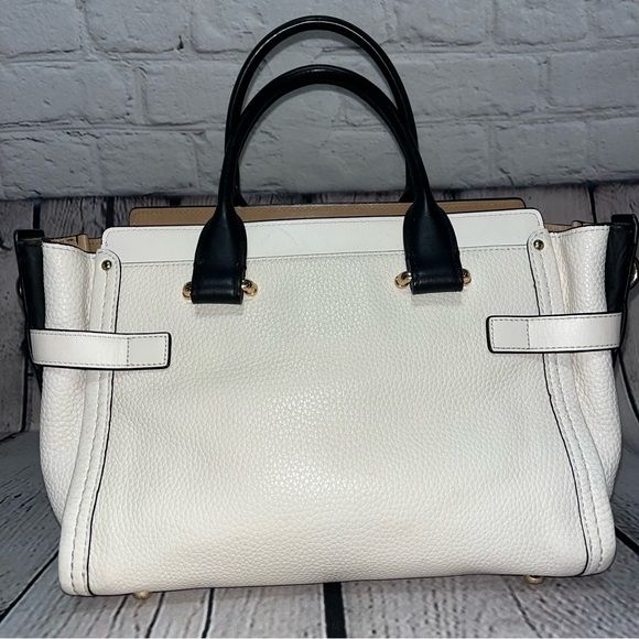 ✅SOLD✅ Vintage Y2K Coach Swagger 27 Leather Crossbody Handbag (Model 34417) - Picture 5 of 17